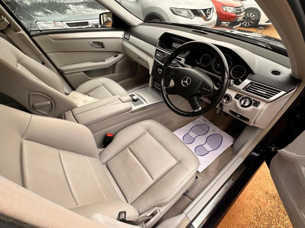 MERCEDES-BENZ E CLASS