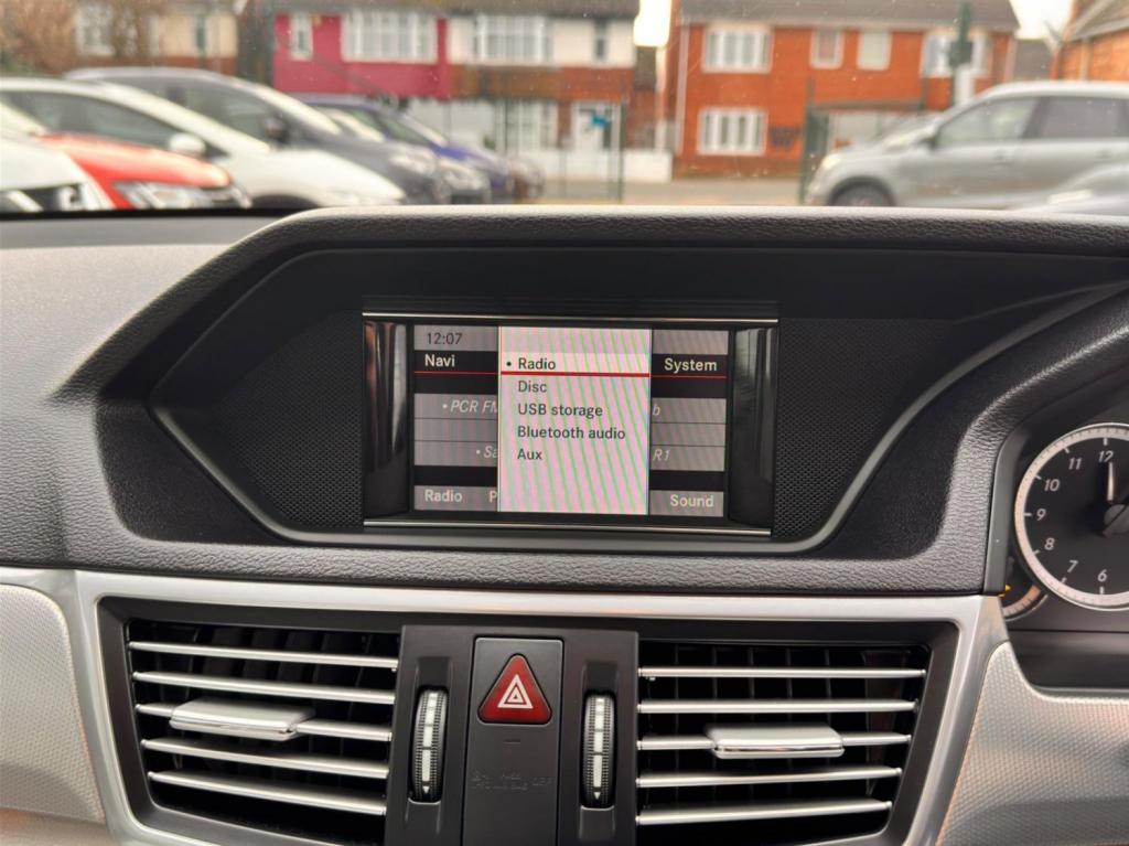 MERCEDES-BENZ E CLASS