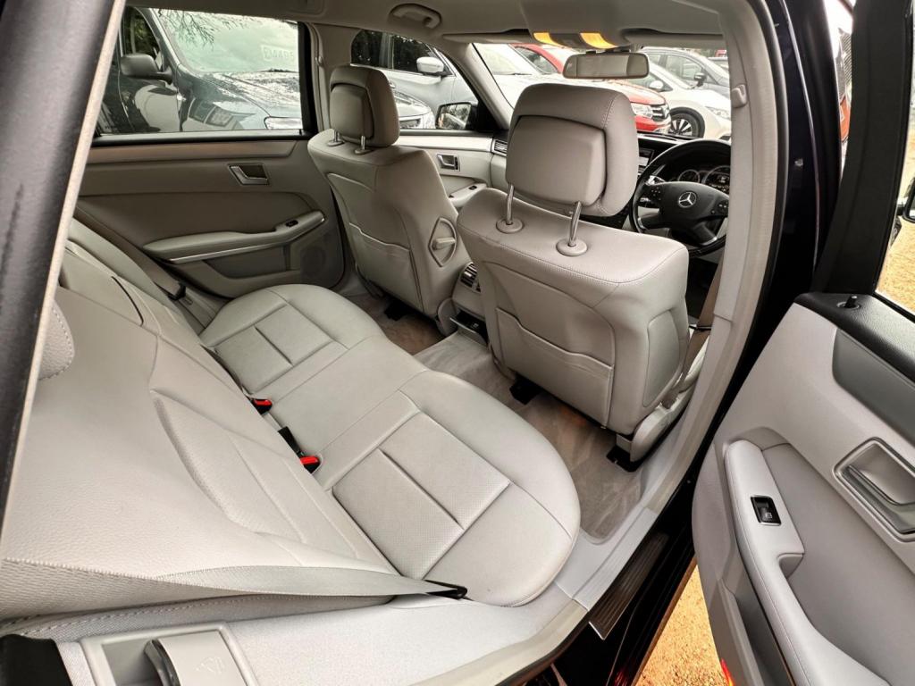 MERCEDES-BENZ E CLASS