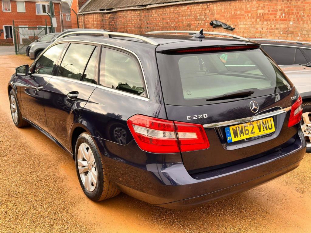 MERCEDES-BENZ E CLASS