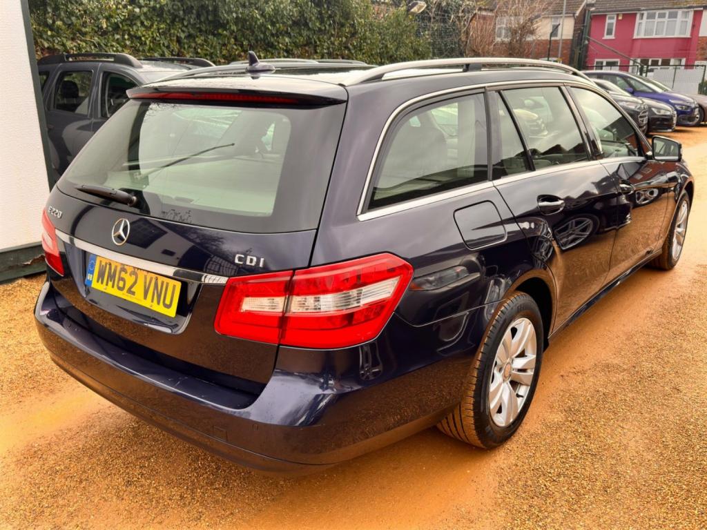 MERCEDES-BENZ E CLASS