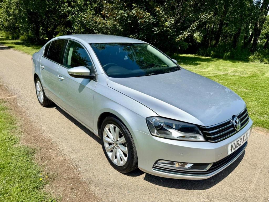 VOLKSWAGEN PASSAT 2.0 TDI BlueMotion Tech Highline Euro 5 (s/s) 4dr