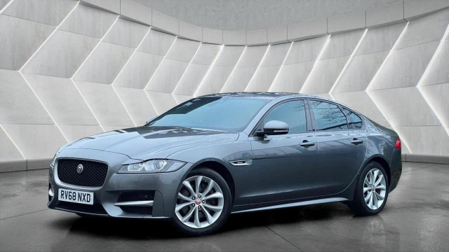 JAGUAR XF