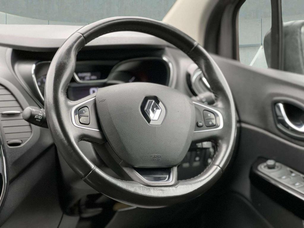 RENAULT CAPTUR