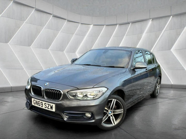 BMW 1 SERIES