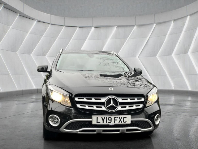MERCEDES-BENZ GLA CLASS