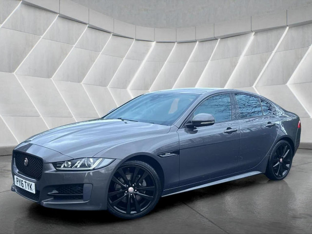 JAGUAR XE