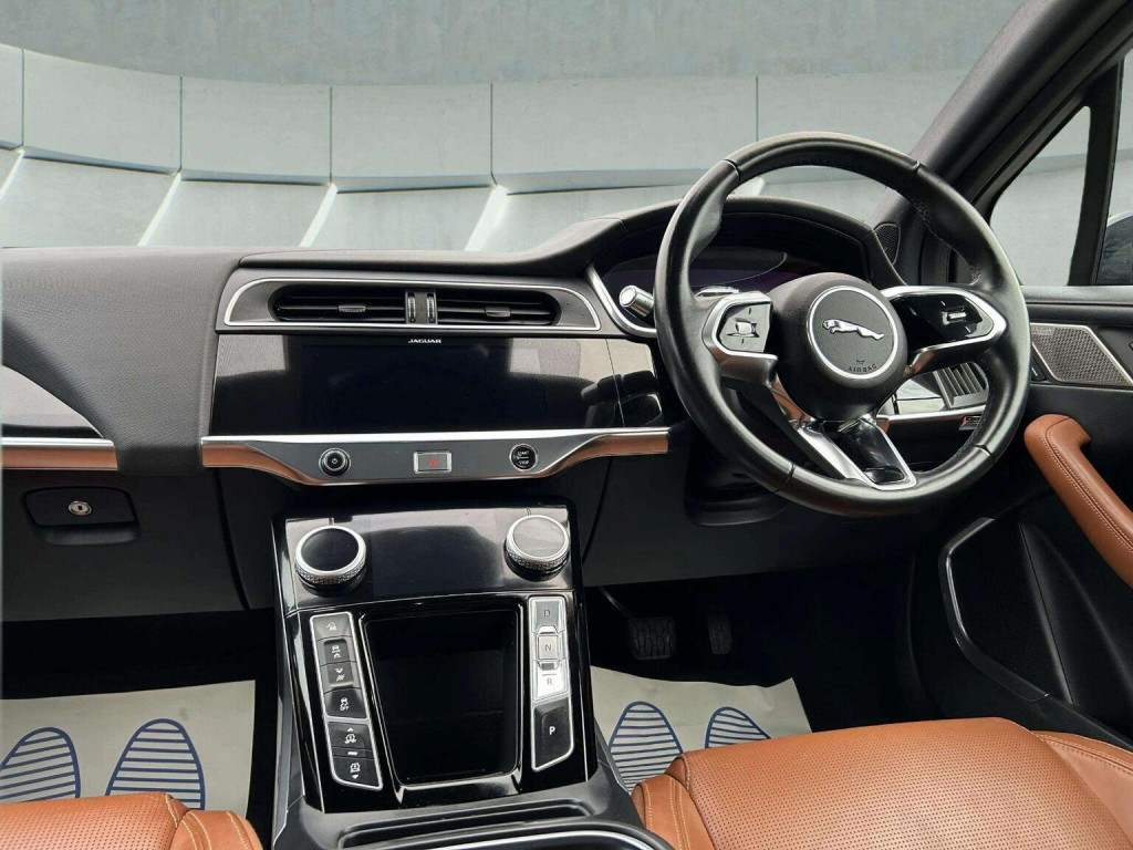 JAGUAR I-Pace