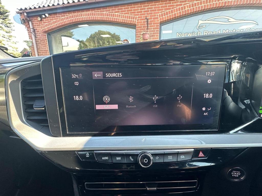 VAUXHALL MOKKA ELECTRIC