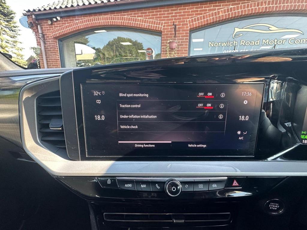 VAUXHALL MOKKA ELECTRIC