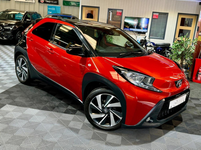 TOYOTA AYGO X