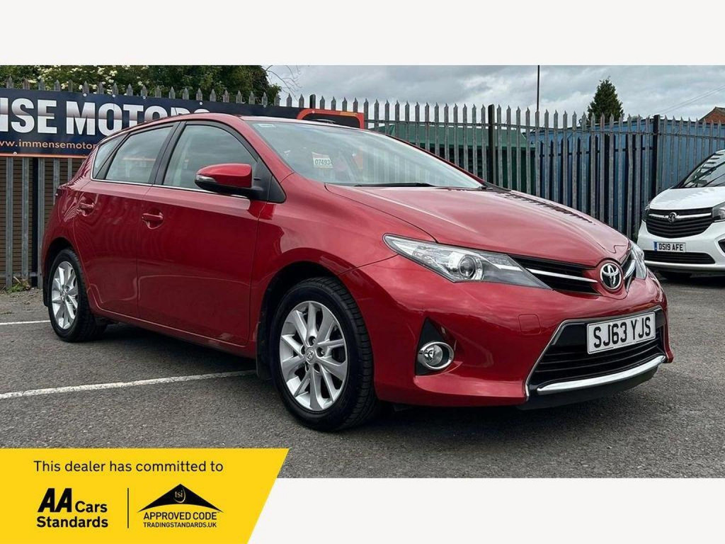 TOYOTA AURIS 1.6 V-Matic Icon Euro 5 5dr