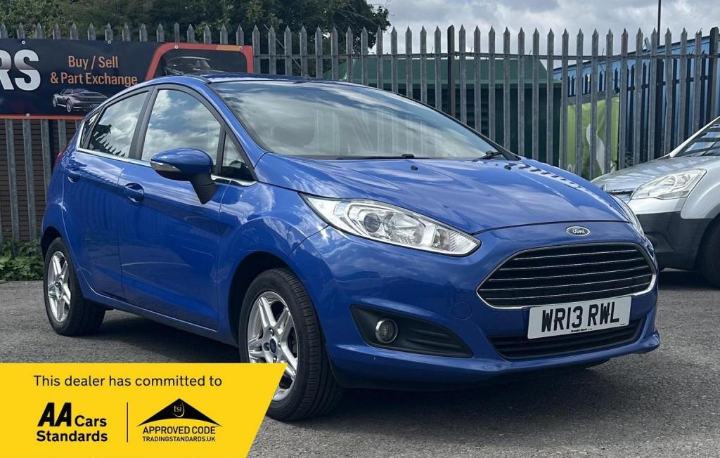 FORD FIESTA 1.0 Zetec Euro 5 (s/s) 5dr