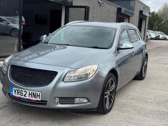 VAUXHALL INSIGNIA