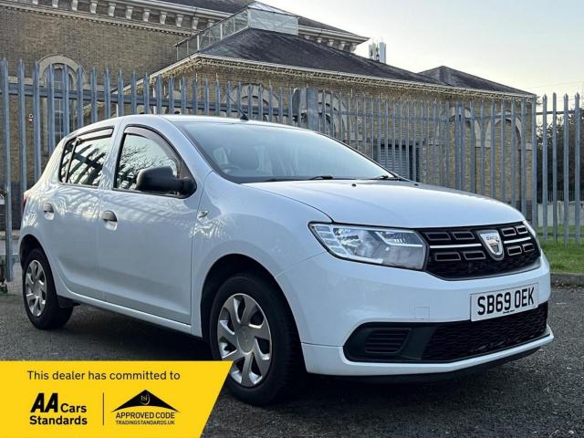 DACIA SANDERO 0.9 TCe Essential Euro 6 (s/s) 5dr