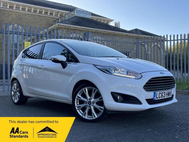 FORD FIESTA 1.0T EcoBoost Titanium Euro 5 (s/s) 5dr