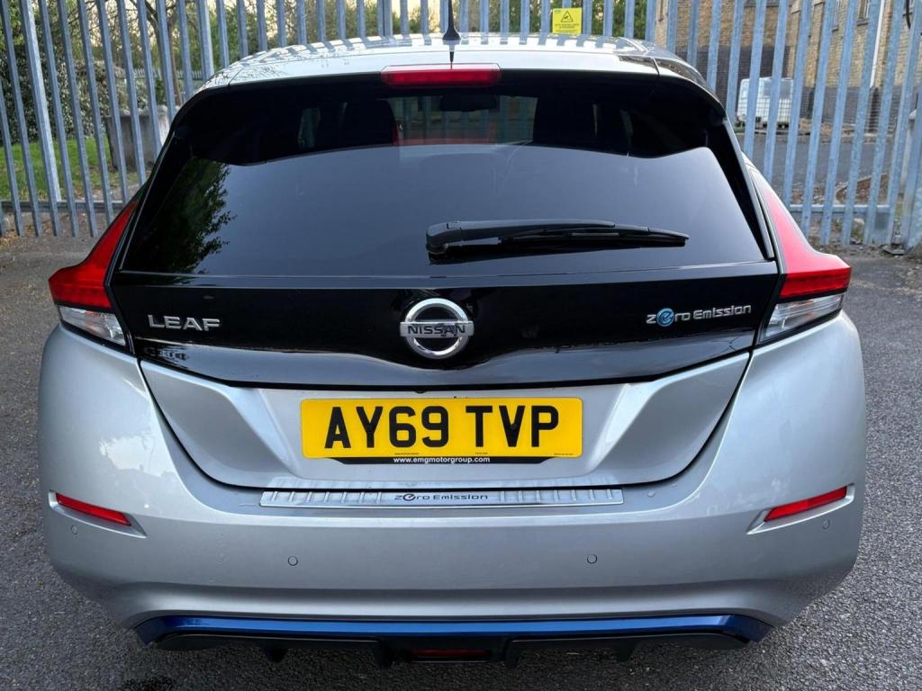NISSAN LEAF