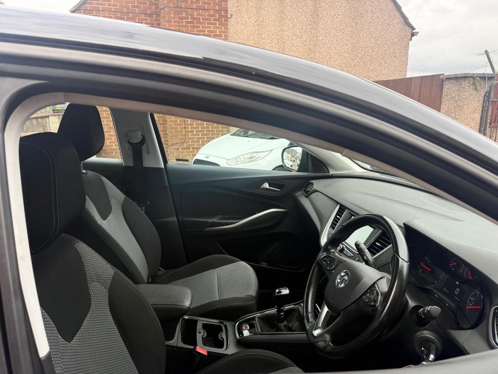 VAUXHALL GRANDLAND X