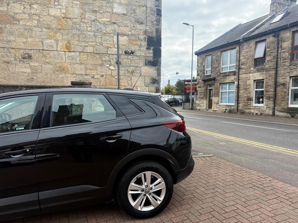 VAUXHALL GRANDLAND X