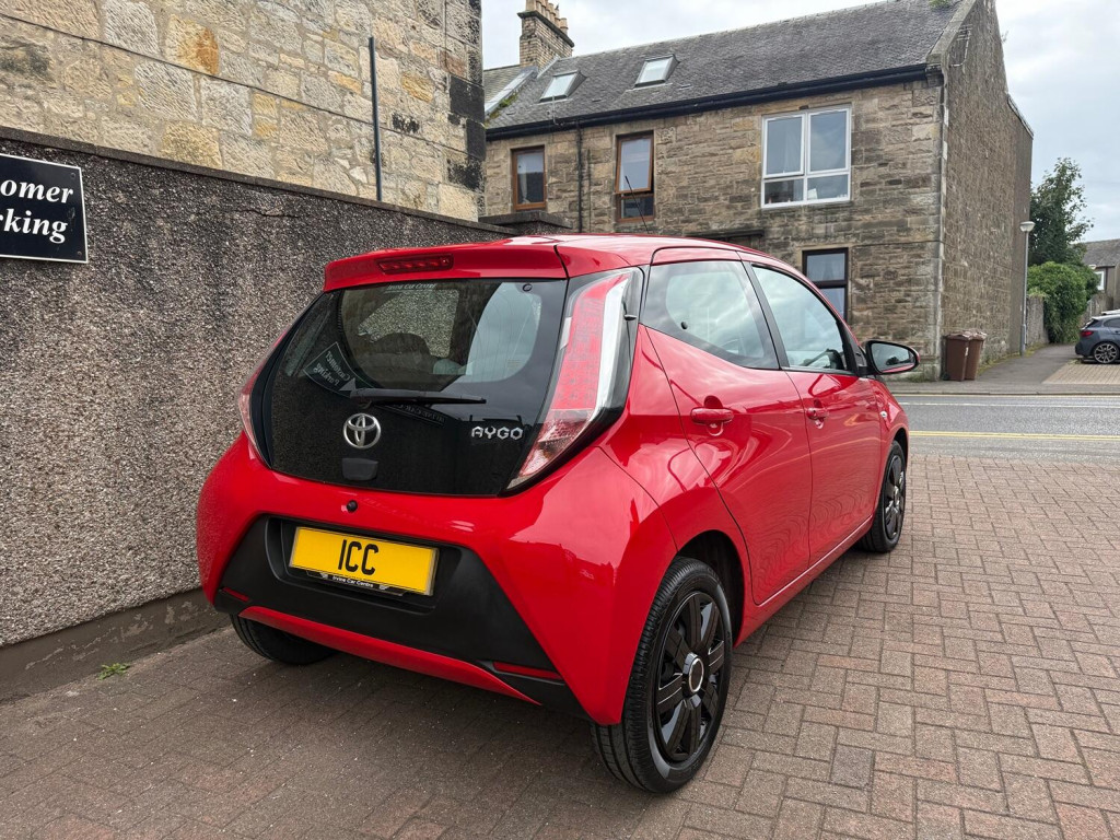 TOYOTA AYGO