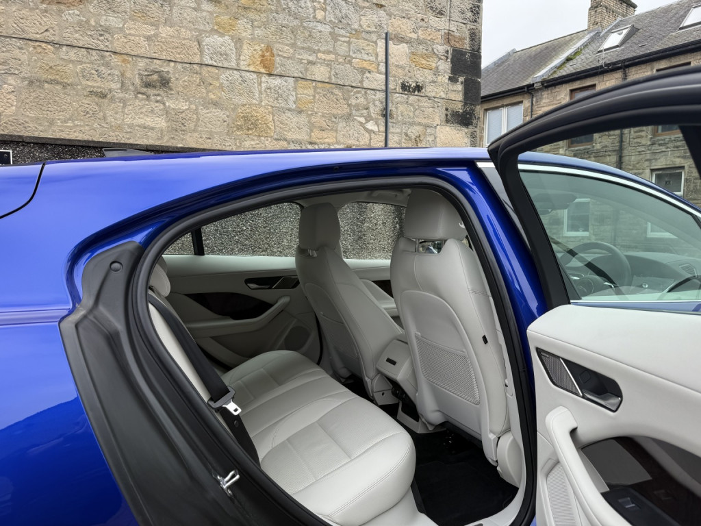 JAGUAR I-Pace