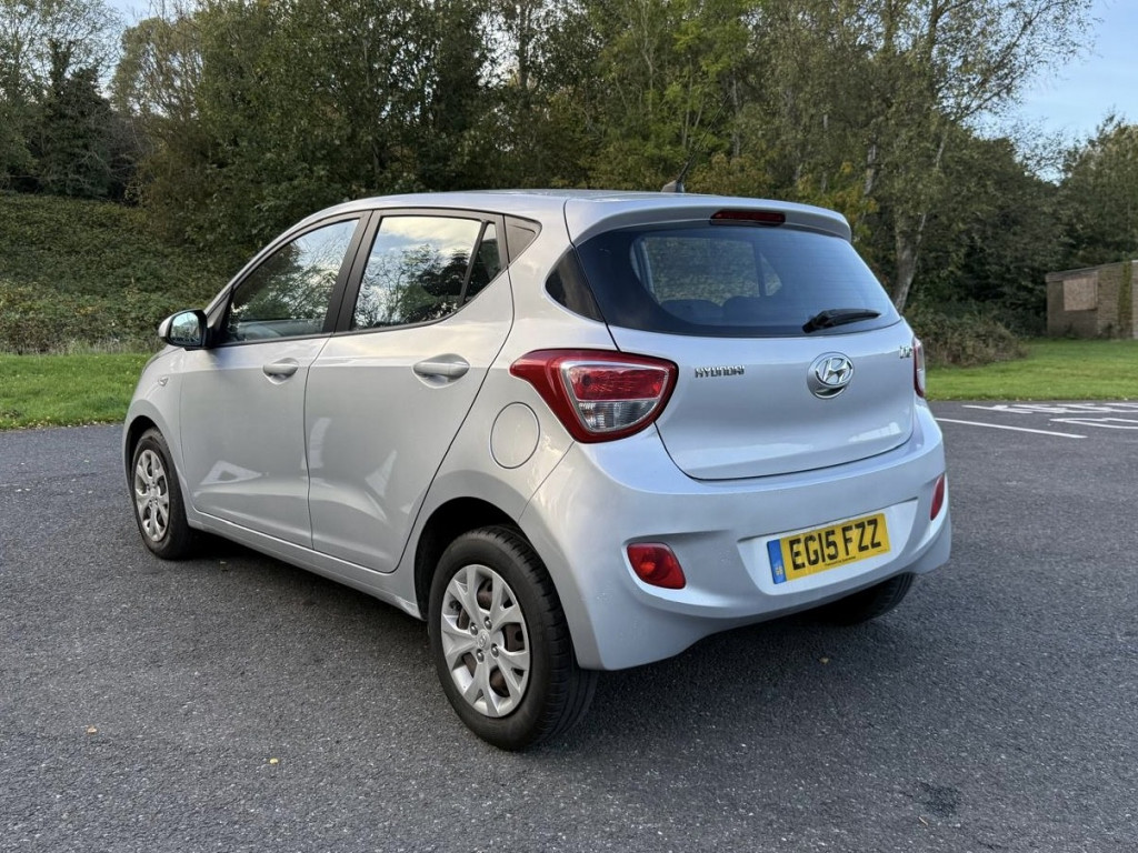 HYUNDAI I10