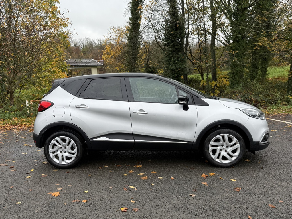RENAULT CAPTUR