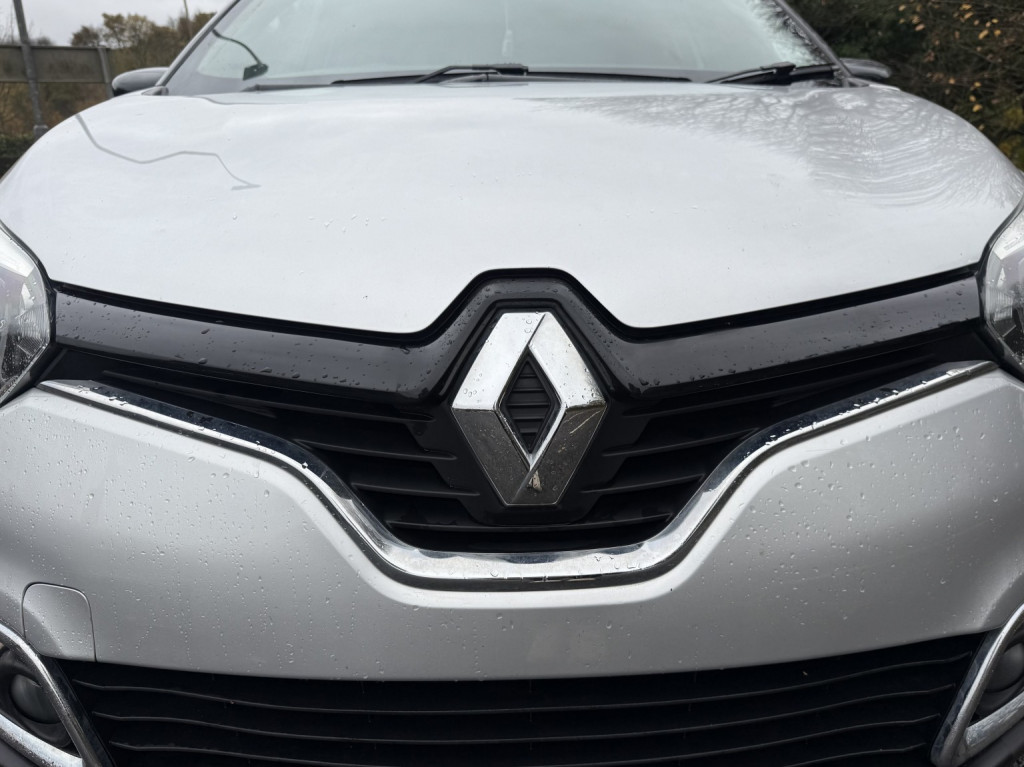 RENAULT CAPTUR