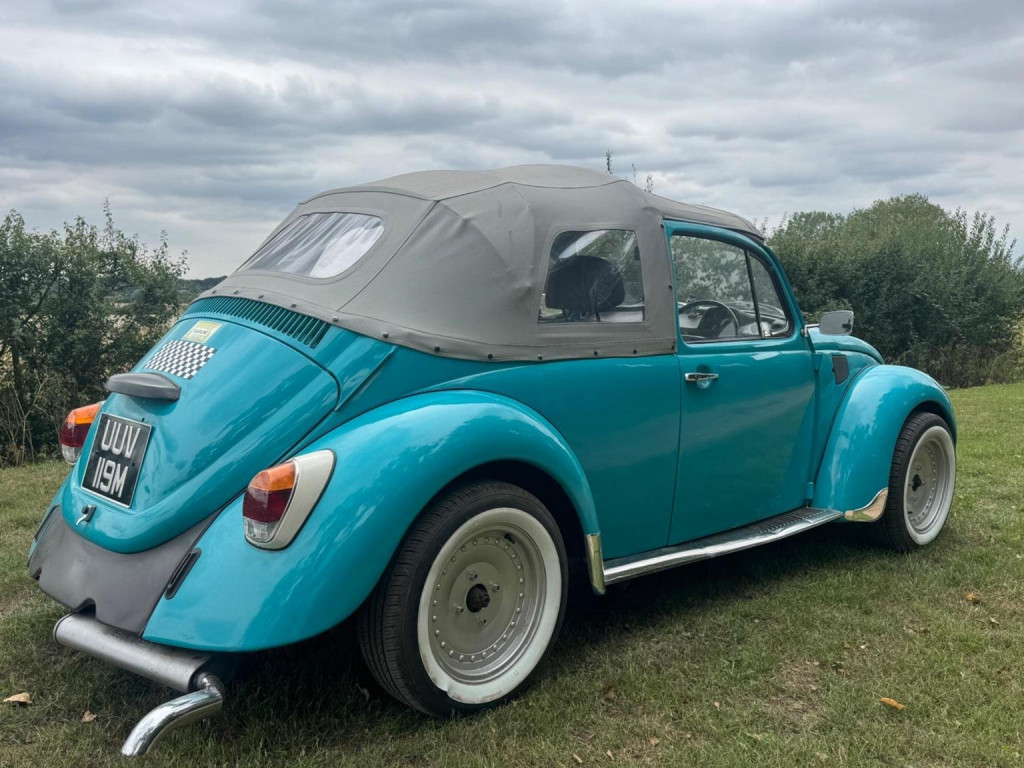 VOLKSWAGEN BEETLE