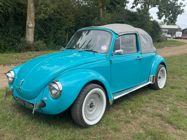 VOLKSWAGEN BEETLE
