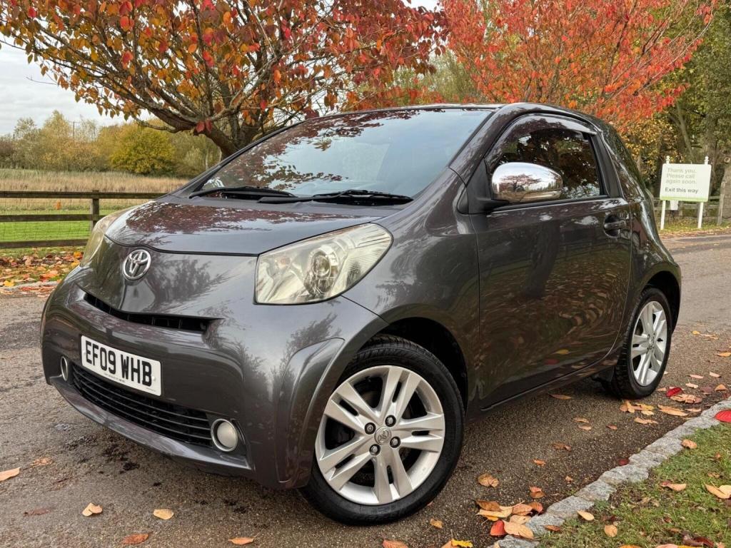 TOYOTA IQ