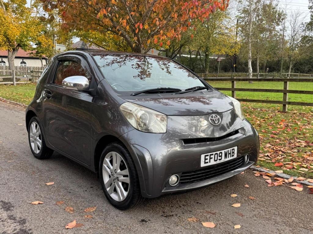 TOYOTA IQ