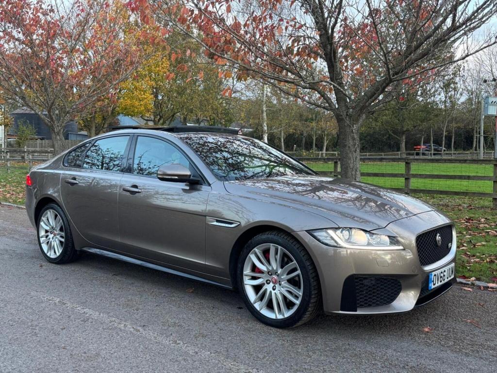 JAGUAR XF