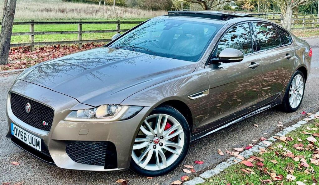 JAGUAR XF