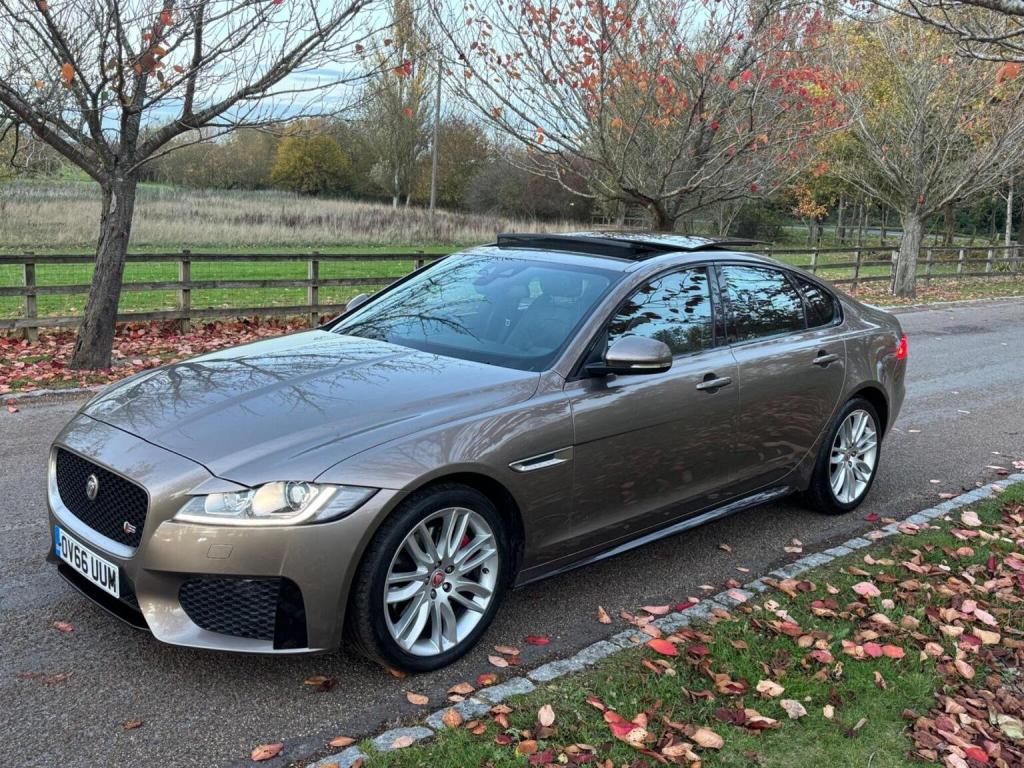JAGUAR XF