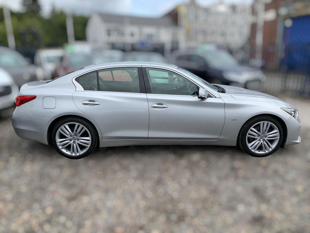 INFINITI Q50