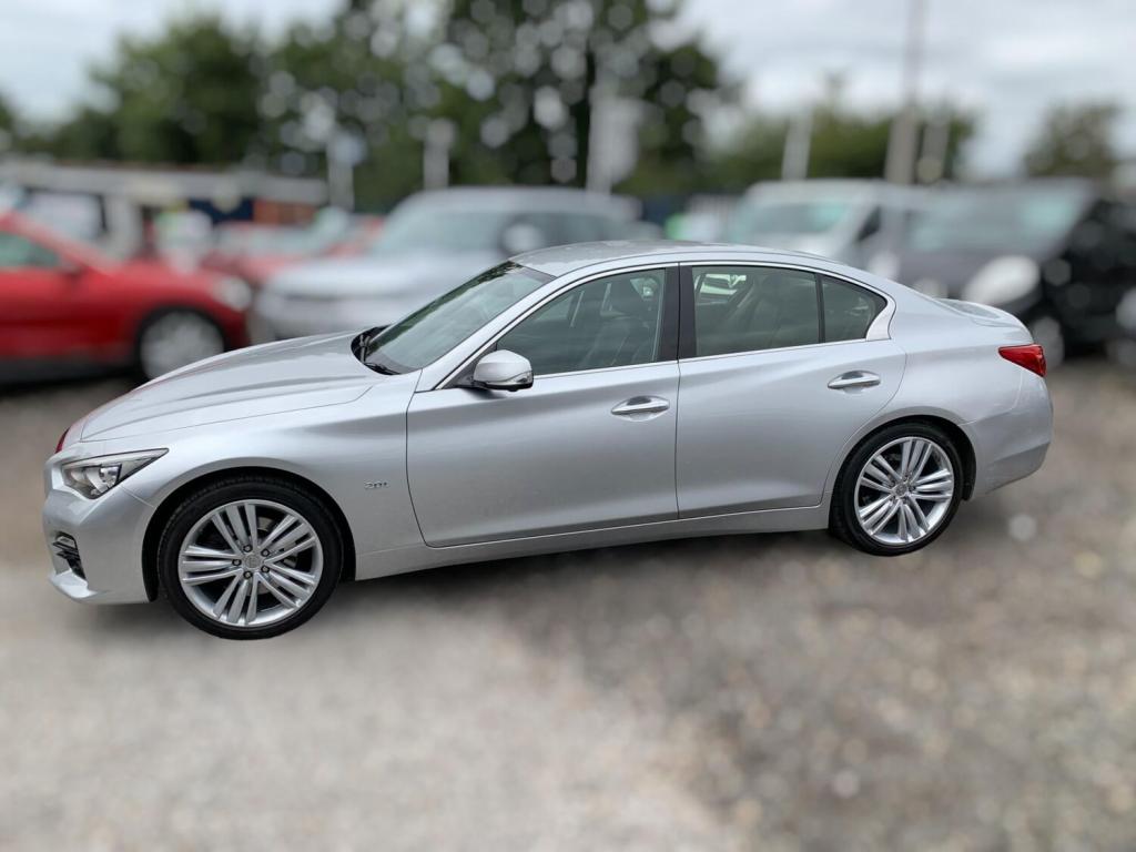 INFINITI Q50