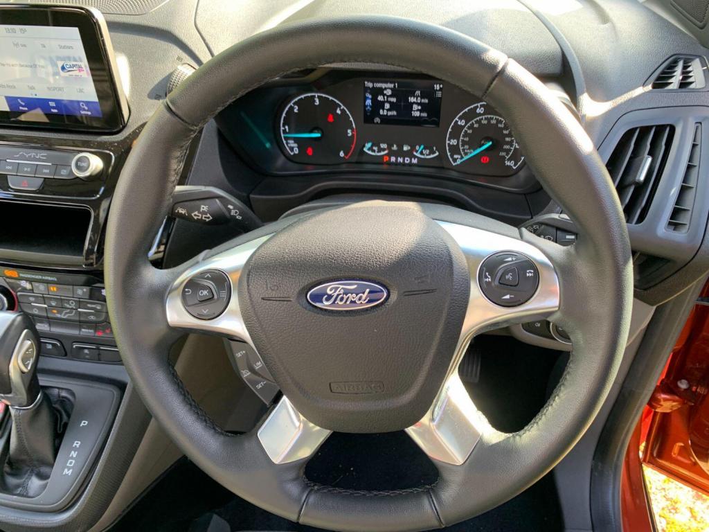 FORD GRAND TOURNEO CONNECT