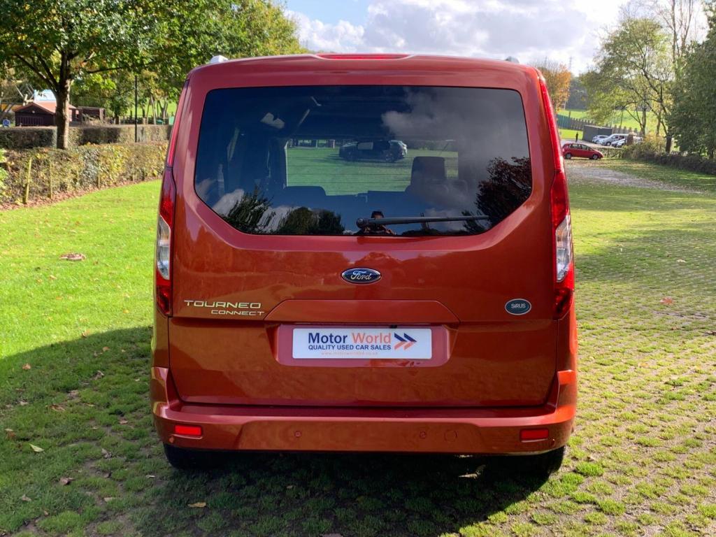 FORD GRAND TOURNEO CONNECT