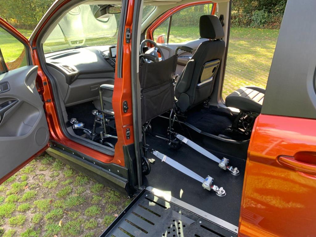 FORD GRAND TOURNEO CONNECT