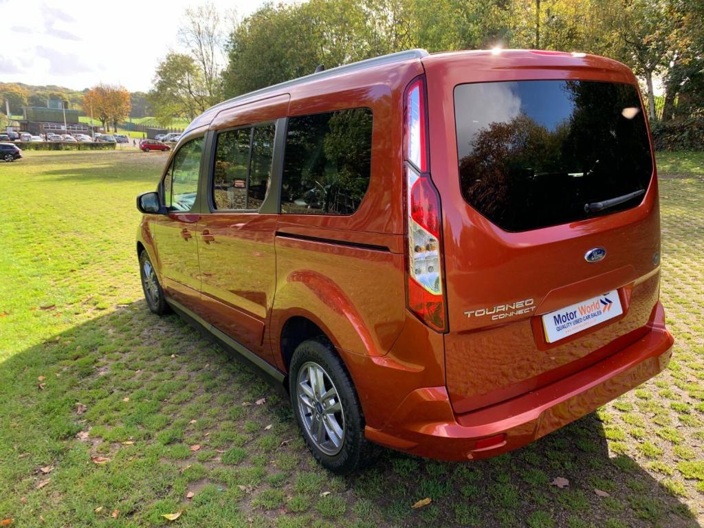 FORD GRAND TOURNEO CONNECT