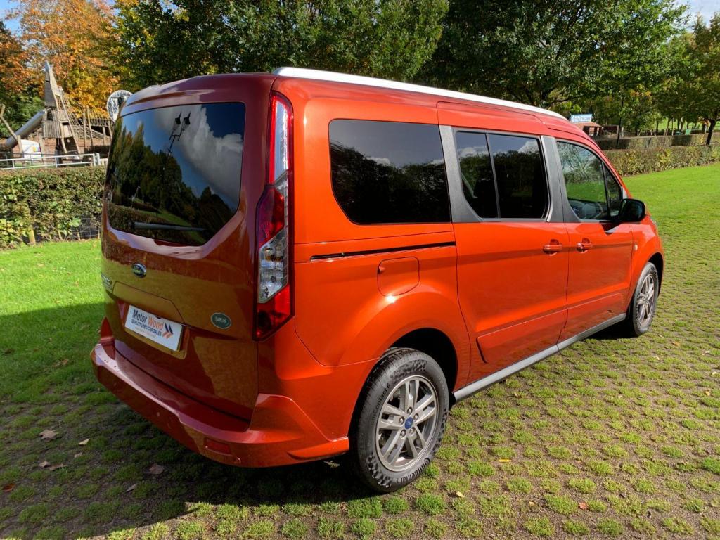 FORD GRAND TOURNEO CONNECT