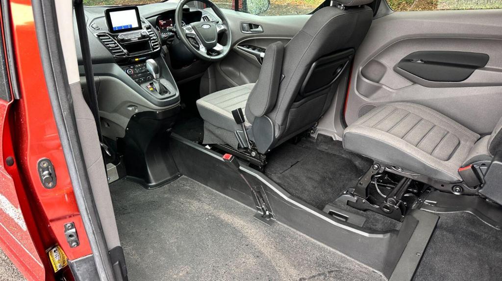 FORD GRAND TOURNEO CONNECT