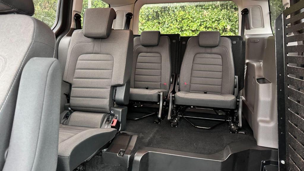 FORD GRAND TOURNEO CONNECT