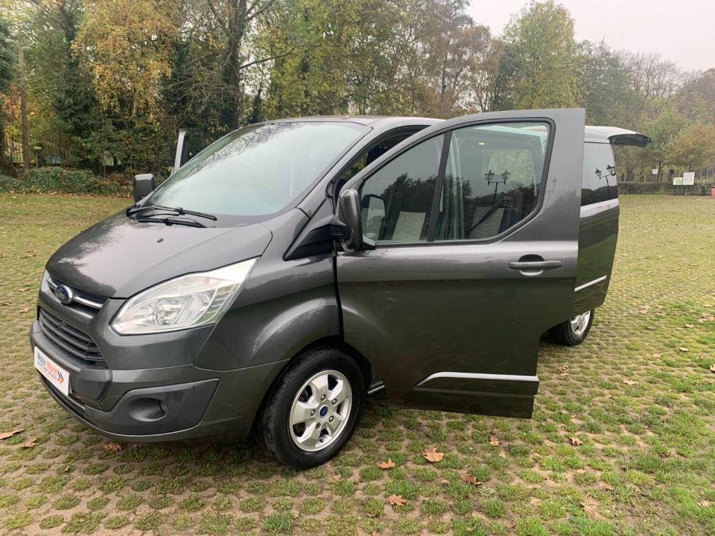 FORD TOURNEO