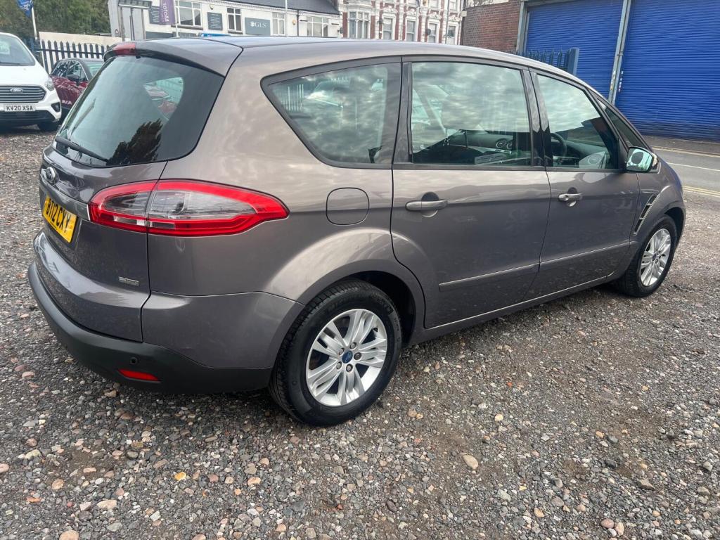 FORD S-MAX