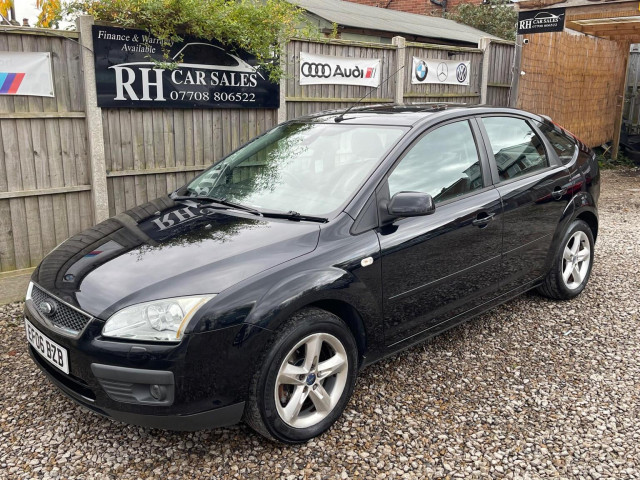FORD FOCUS 2.0 Titanium 5dr
