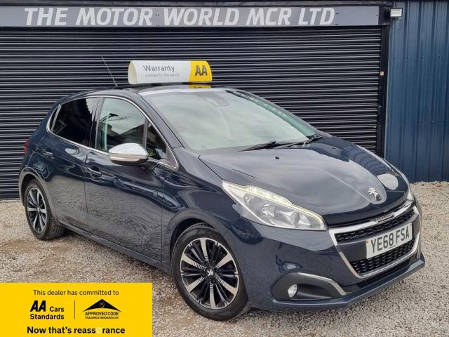 PEUGEOT 208 1.2 PureTech Tech Edition