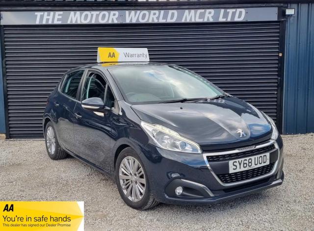 PEUGEOT 208 1.2 PureTech Signature