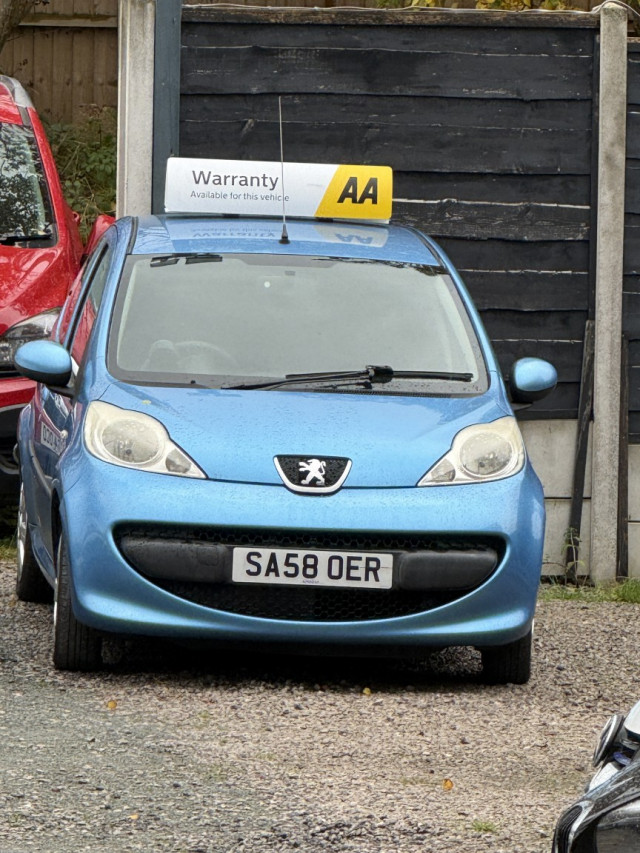 PEUGEOT 107 1.0 12V Urban
